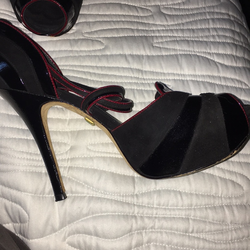 LAMB STILETTOS - Picture 3 of 7